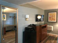 Lamplighter Motel - Motels