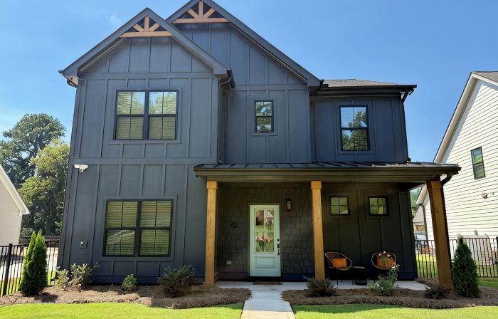 5 Min to Lakepoint! Sleeps 14. New 4 Bdrms/3.5 Bths w/ Office. Owner Managed.