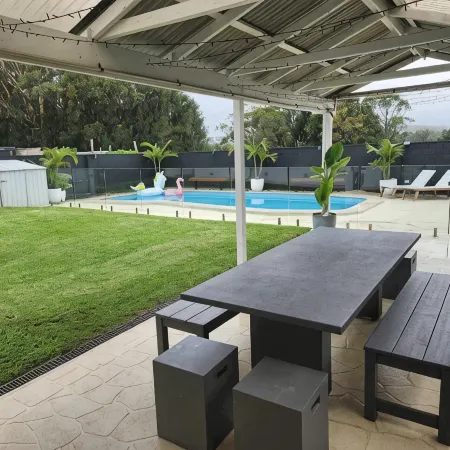Casa Blanca - Lakeside Luxury