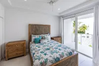 White Coral Luxury Townhouse #4 - 2-Star