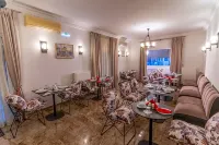 Aklidi Hotel - parking