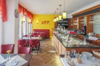 Hotel Kleiner Markt - breakfast