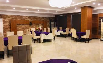 Royaute Luxury Hotel Sialkot