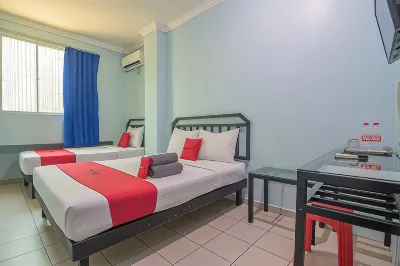 RedDoorz near Nagoya Citywalk Batam 2 Hotels in Nagoya