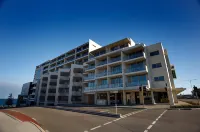 Quest Scarborough Hotels near Scarborough Beach