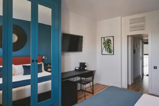 Arenas Atiram Hotels