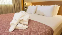 NH Collection Airport T2 Hotel dekat Templo Evangélico Pentecostés "Eben Ezer" MIEPI