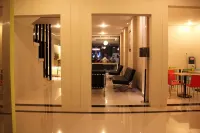 Hotel Swk 95 Surabaya Hotel a Wonocolo