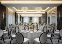 The LaSalle Chicago, Autograph Collection