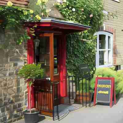 The Angel B&B Hotel Exterior