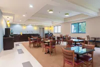 塔姆沃思戴斯飯店 奧西皮住宿飯店