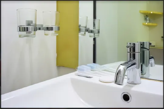 Amaris Hotel Margorejo Surabaya Отели рядом с достопримечательностью «Java Aquatic»