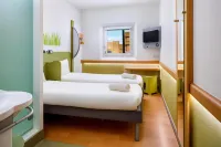 Ibis Budget Beaconsfield Hotels in Beaconsfield