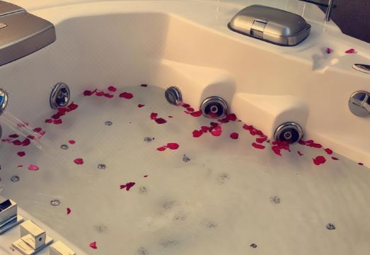 2. 어왈리브 스위트..