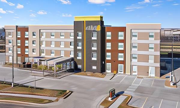 Home2 Suites by Hilton Cedar Rapids Westdale