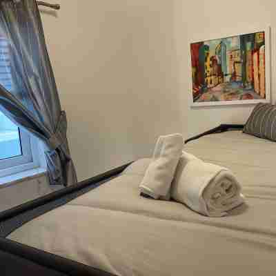 Side SeaView 3Bedrooms Apartment Sliema Rooms