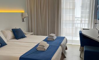 Bluesea Anba Romaní - Housity