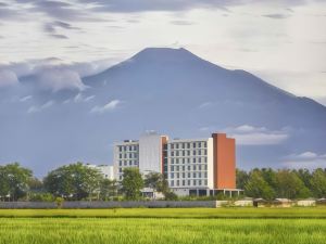 Braling Grand Hotel by Azana Purbalingga