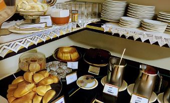Hotel Plaza Pontes e Lacerda - Housity