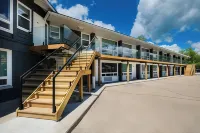 Stay Inn Muskoka Các khách sạn ở Gravenhurst