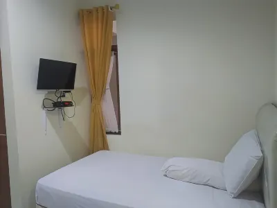 Modern indekos Cilegon Syariah Near Hospital Krakatau Medika Redpartner Hotel di Puloampel