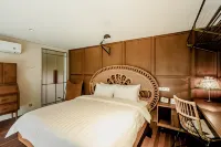 The House Tour Downtown Hotels in Bandung Wetan