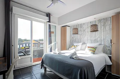 Hôtel la Baïne Hotels near E.Leclerc Capbreton