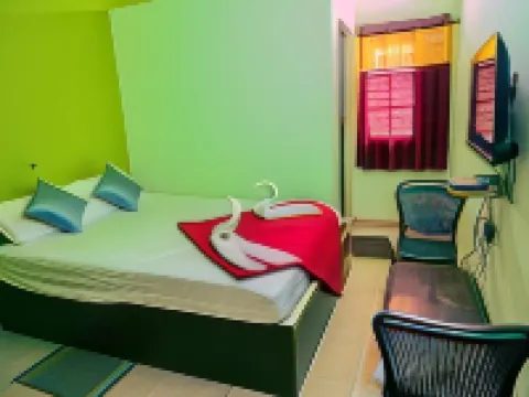 Royal Rock Inn Hoteles en Distrito de Davanagere