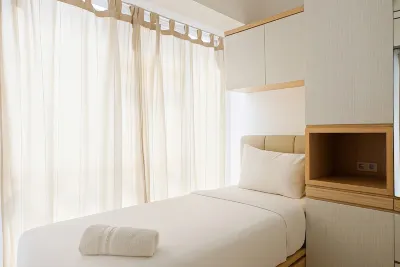 Comfy 2Br at M Town Residence Apartment by Travelio Hotel di Pakulonan Barat