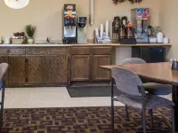 Super 8 by Wyndham Owatonna - breakfast