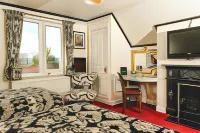 OYO Rayanne House Guest Accommodation Các khách sạn ở Holywood
