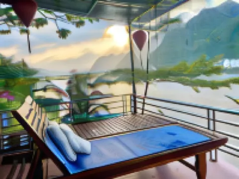 Phong Nha Coco Riverside Hotels in Son Trach