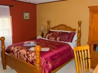 A Hyde Away Inn B&B Hôtels à : Tok