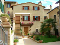La Piazzetta Hotels near Oratorio S. Andrea