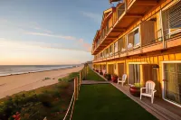Pelican Shores Inn فنادق في لينكولن سيتي