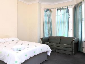 Centrally located double rooms