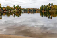 Fairy Bay Lakehouse Hotels in Huntsville