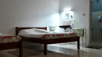 Relic Room House of Plants Hotels in Singosari
