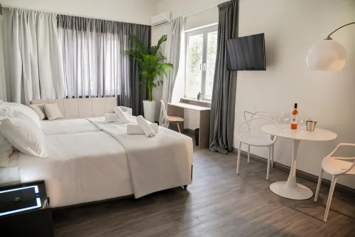 Celia Residence Hotels in Alimos