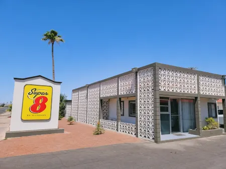 Super 8 by Wyndham El Centro North