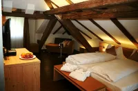 Gasthaus zur Waldegg Hotels in Hergiswil