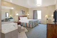 Days Inn by Wyndham Downtown St. Louis - 2 stjerner