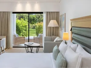 Pine Cliffs Ocean Suites, a Luxury Collection Resort & Spa, Algarve