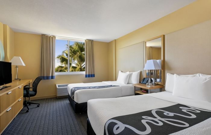 La Quinta Inn & Suites by Wyndham Sunrise