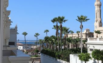 Royal Jewel Al Raml Hotel