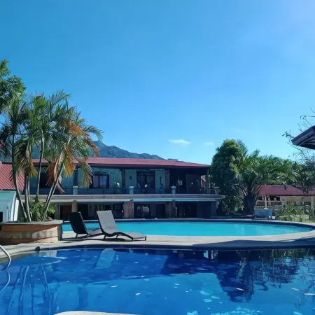 La Vista Pansol Resort Complex by RedDoorz