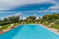 Wine Relais in Montecucco - ColleMassari Hospitality - piscina