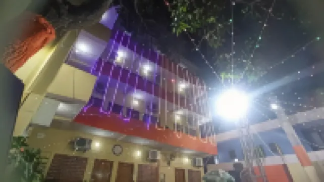 Anand Lok Vatika Hotel di 