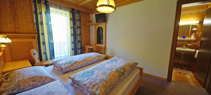 Garni B&B Arnica Hotels in Mareo