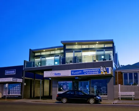 Penguin Waterfront Escape Hoteles en Penguin